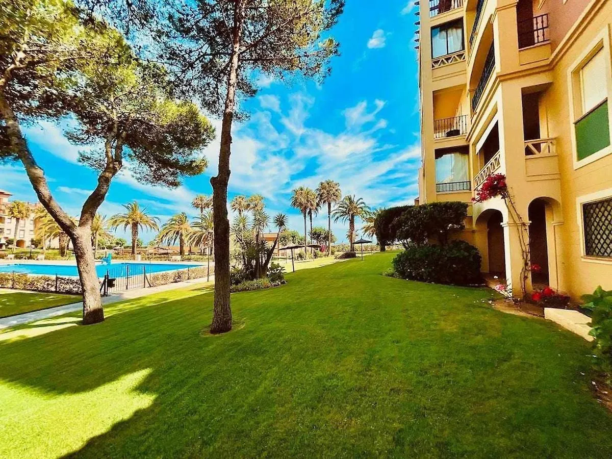 Residencial Alcaraván Apartamentos de 2 y 3 dormitorios en primera línea Isla Canela