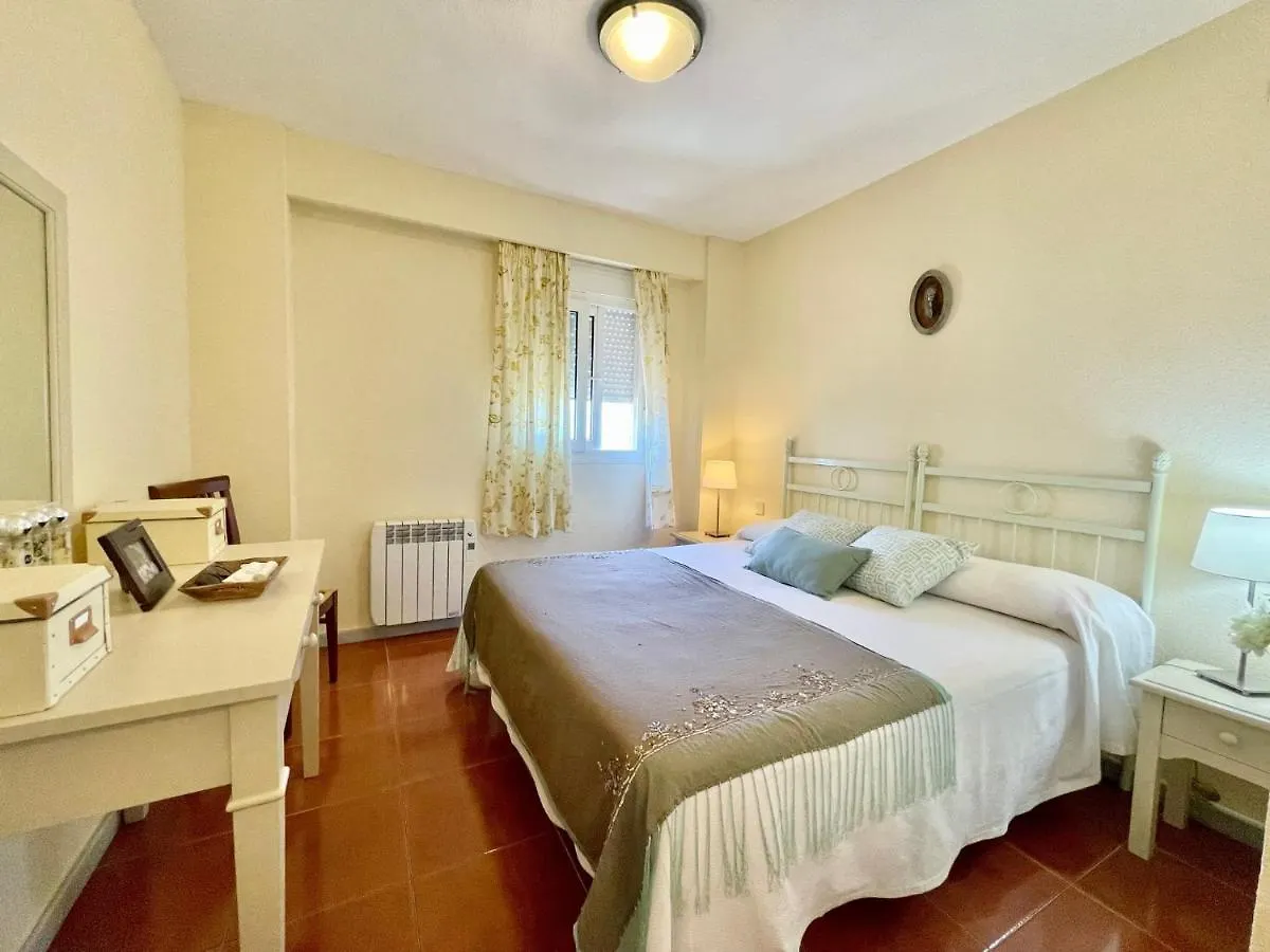 Residencial Alcaraván Apartamentos de 2 y 3 dormitorios en primera línea Isla Canela 0*,
