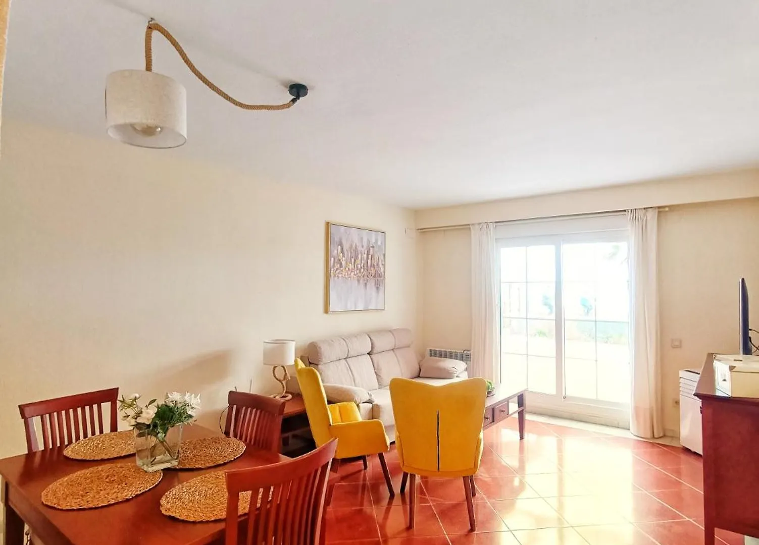 Residencial Alcaraván Apartamentos de 2 y 3 dormitorios en primera línea Isla Canela