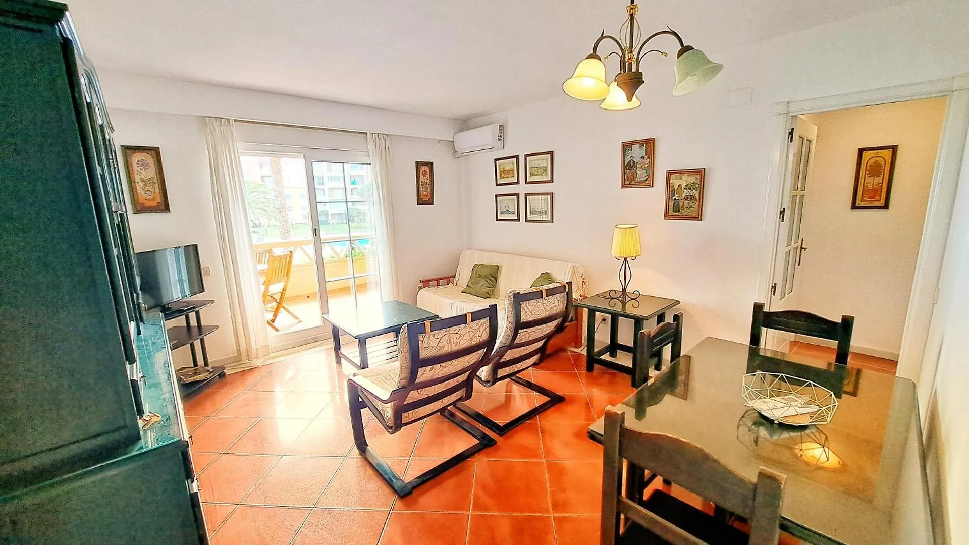 Residencial Alcaraván Apartamentos de 2 y 3 dormitorios en primera línea Isla Canela